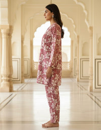 STRAIGHT-CUT WITH MATCHING TROUSERS