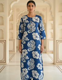BLUE AND WHITE FLORAL PRINTED