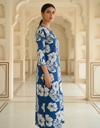 BLUE AND WHITE FLORAL PRINTED