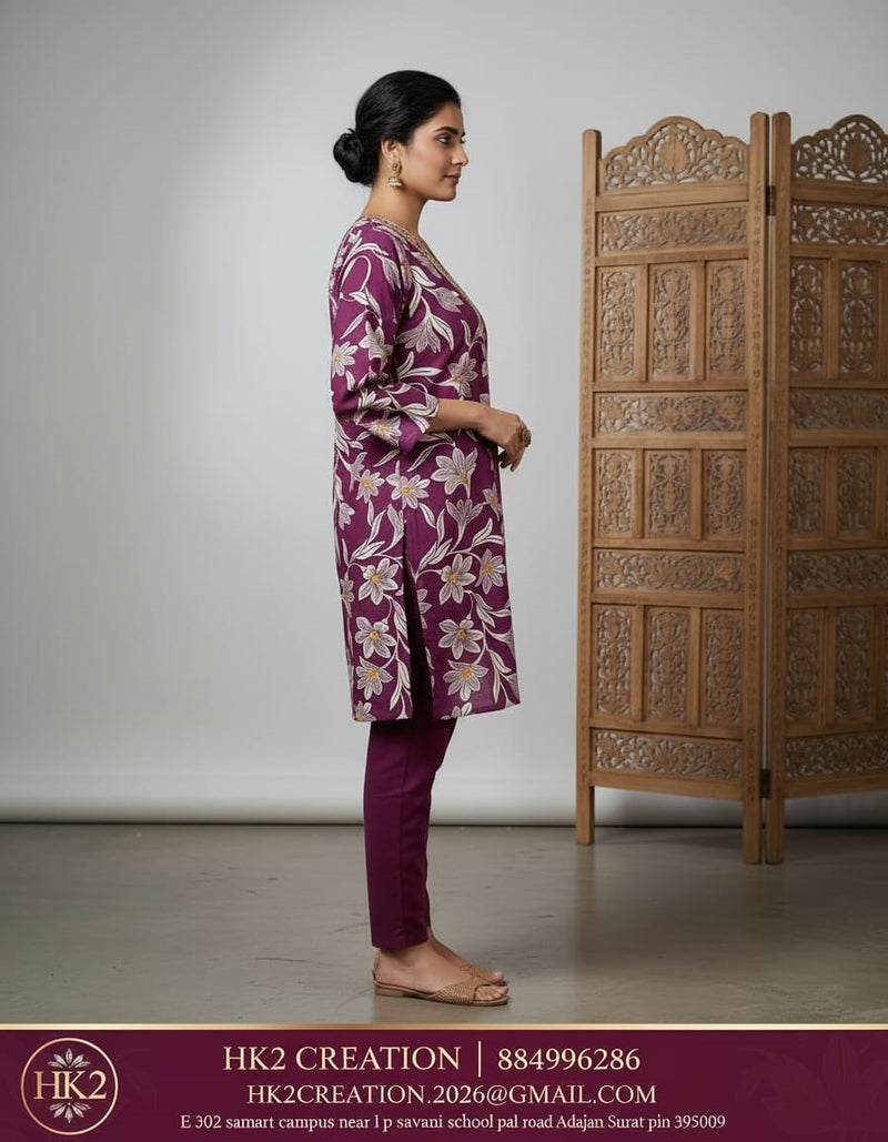 PLUM SHADE V-NECK FLORAL PRINT