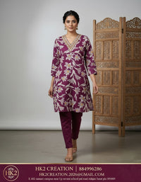 PLUM SHADE V-NECK FLORAL PRINT