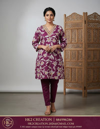 PLUM SHADE V-NECK FLORAL PRINT
