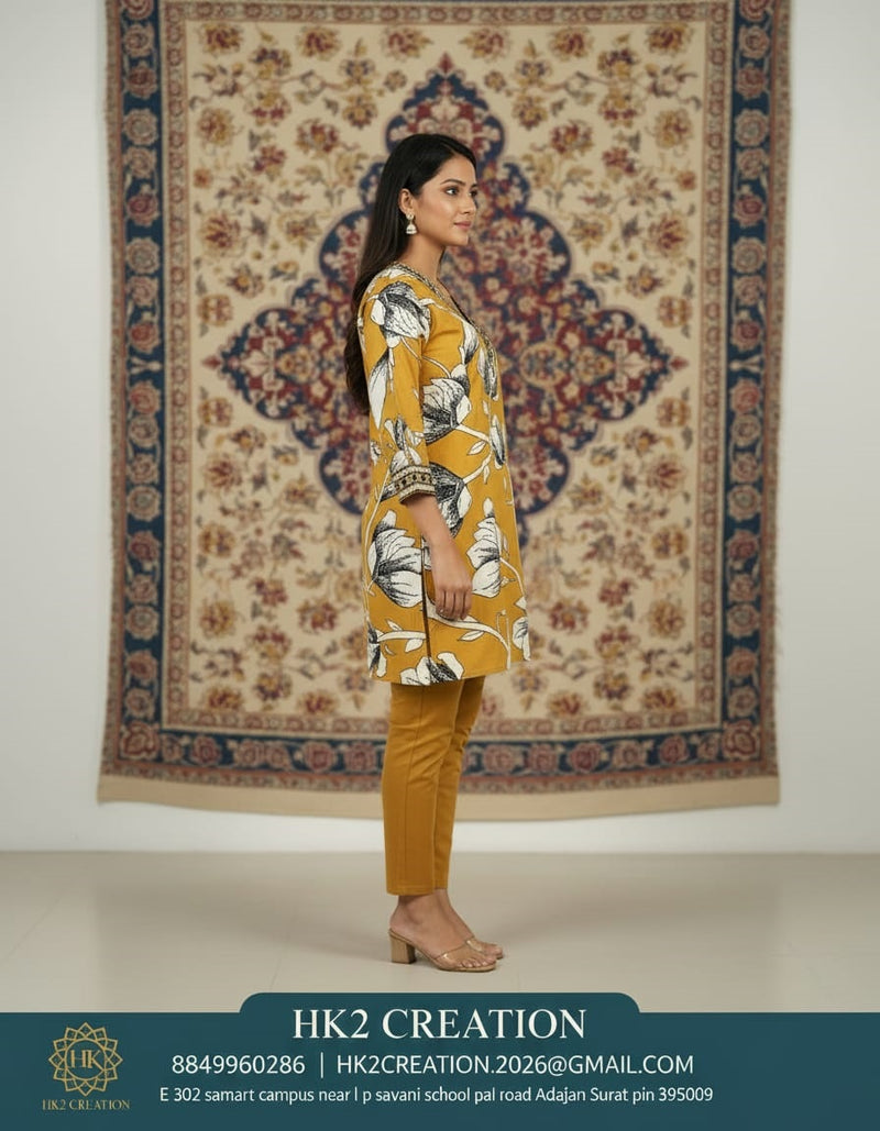 V-NECKLINE WITH CONTRASTING EMBROIDERY