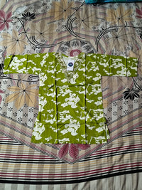 V-NECK WITH DELICATE EMBROIDERY
