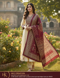 STRAIGHT KURTA PANT SET WITH DUPATTA